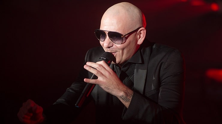 Rapper Pitbull performing. (Credit: Shutterstock)