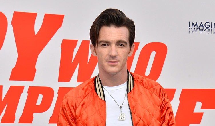Drake Bell at the world premiere for "The Spy Who Dumped Me" at the Fox Village Theatre, Los Angeles, USA 25 July 2018 — Photo by Featureflash