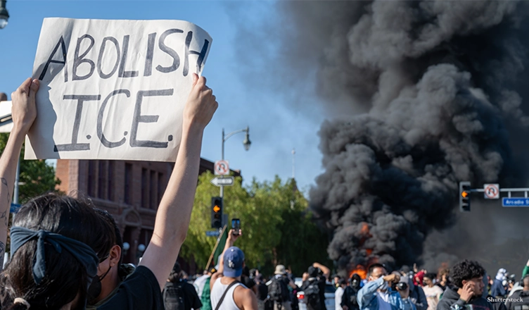 Sunday, June 8, 2025 - Los Angeles, California : Angelenos protest against ICE raids and President Donald Trump’s immigration policies in downtown Los Angeles, Calif. (Michael Goldsmith/Shutterstock)