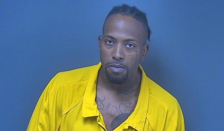Murder suspect Tranell Marquise Williams is charged in the murder of comedian Reginald Carroll of Maryland. (Credit: DeSoto County Sheriff's Office)