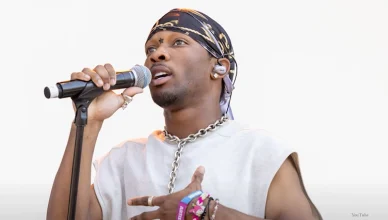 D4vd Performing (Credit: YouTube/Law & Crime network)