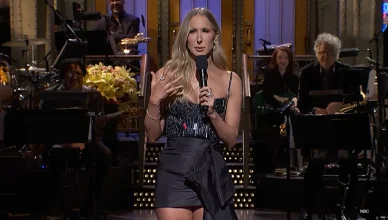 Comedian Nikki Glaser hosted SNL on Saturday, Nov. 8, 2025. (Credit: NBC)