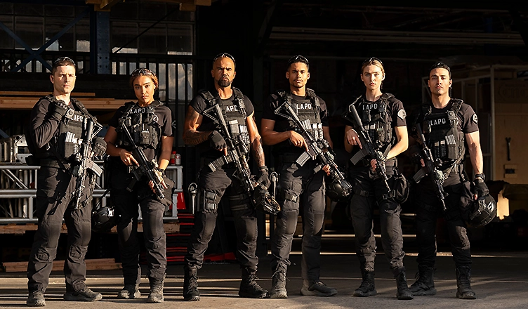 S.W.A.T. Exiles (Credit: Kit Karzen/Sony Pictures Television) 