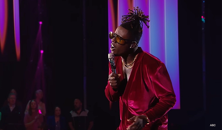 American Idol Season 23 winner Jamal Roberts returned to the show and performed his new single “Perfect for Me” on Monday, May 4, 2026. (Credit: YouTube/ABC)