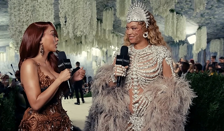 La La Anthony interviewed Beyonce? at the Met Gala for Vogue. (Credit: YouTube/Vogue)