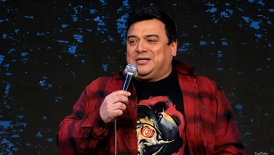 Carlos Mencia performs a stand-up comedy set. (Credit: YouTube)