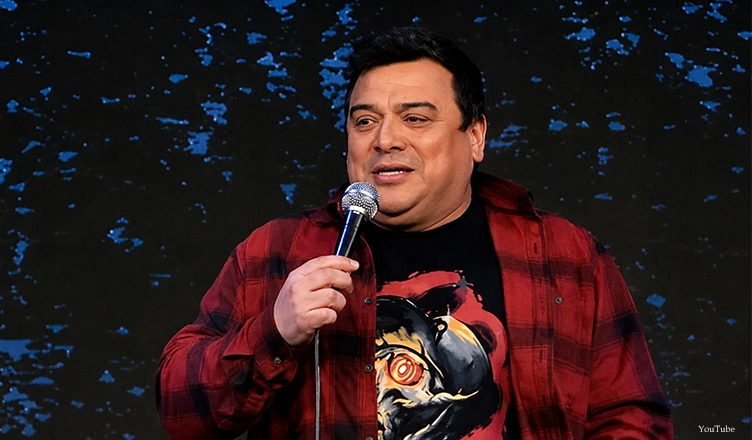 Carlos Mencia performs a stand-up comedy set. (Credit: YouTube)