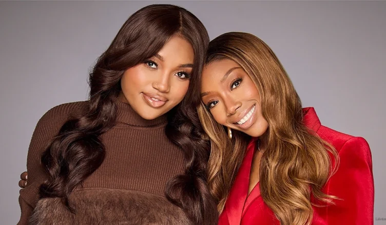 Brandy Norwood and her daughter, Sy’Rai Smith are returning to Lifetime for the new holiday movie Christmas Everyday Again (working title). (Credit: Lifetime)
