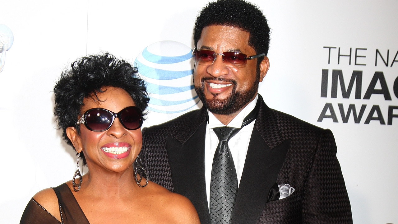 Gladys Knight and William McDowell arrive at the 44th NAACP Image Awards at the Shrine Auditorium on February 1, 2013 in Los Angeles, CA. — Photo by Deposit Photos