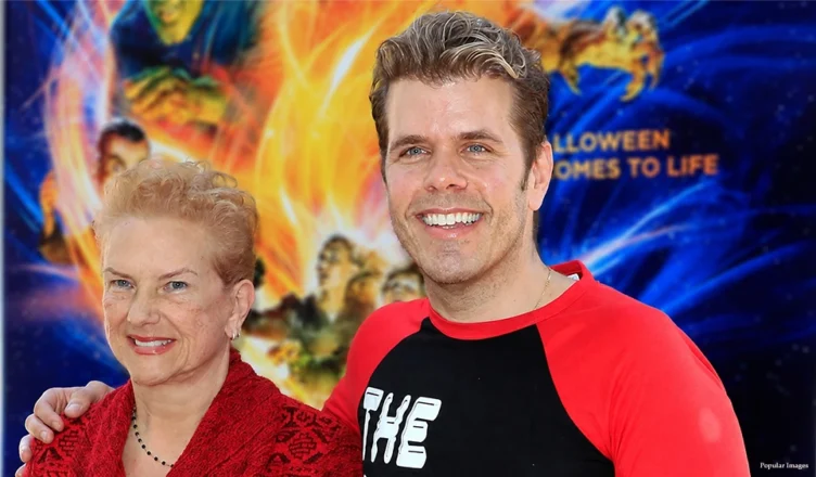 Perez Hilton and his mother at the "Goosebumps 2: Haunted Halloween" Special Screening at the Sony Pictures Studios on October 7, 2018 in Culver City, CA — Photo by Popular Images