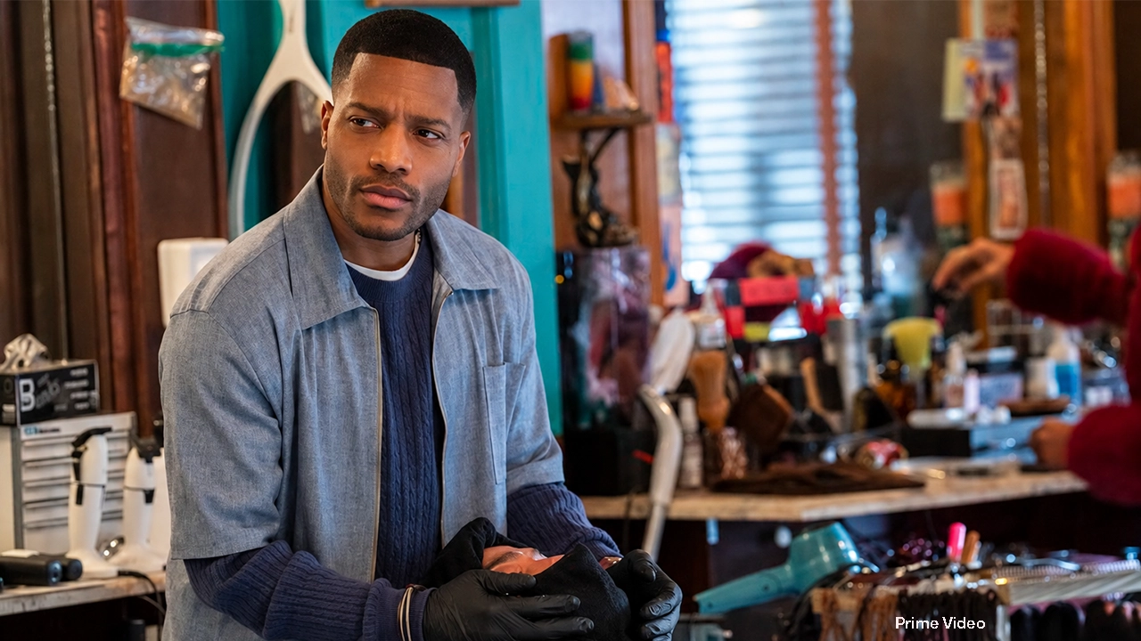 Jermaine Fowler leads the cast as Travis “Trav” Walker in the upcoming Barbershop sequel series. (Credit: Prime Video)