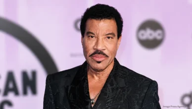 Lionel Richie arrives at the 2022 American Music Awards (50th Annual American Music Awards) held at Microsoft Theater at L.A. Live on November 20, 2022 in Los Angeles, California, United States. (Photo by Image Press Agency)