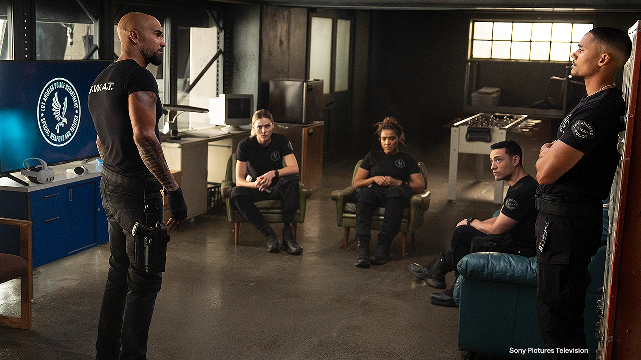 SWAT Exiles cast features Shemar Moore (Daniel “Hondo” Harrelson), Zyra Gorecki (Cassidy Han), Lucy Barrett (Samantha Sammy Bishop), Freddy Miyares (Ethan Cole), Adain Bradley (Malik Henderson) (Credit: Kit Karzen/Sony Pictures Television)