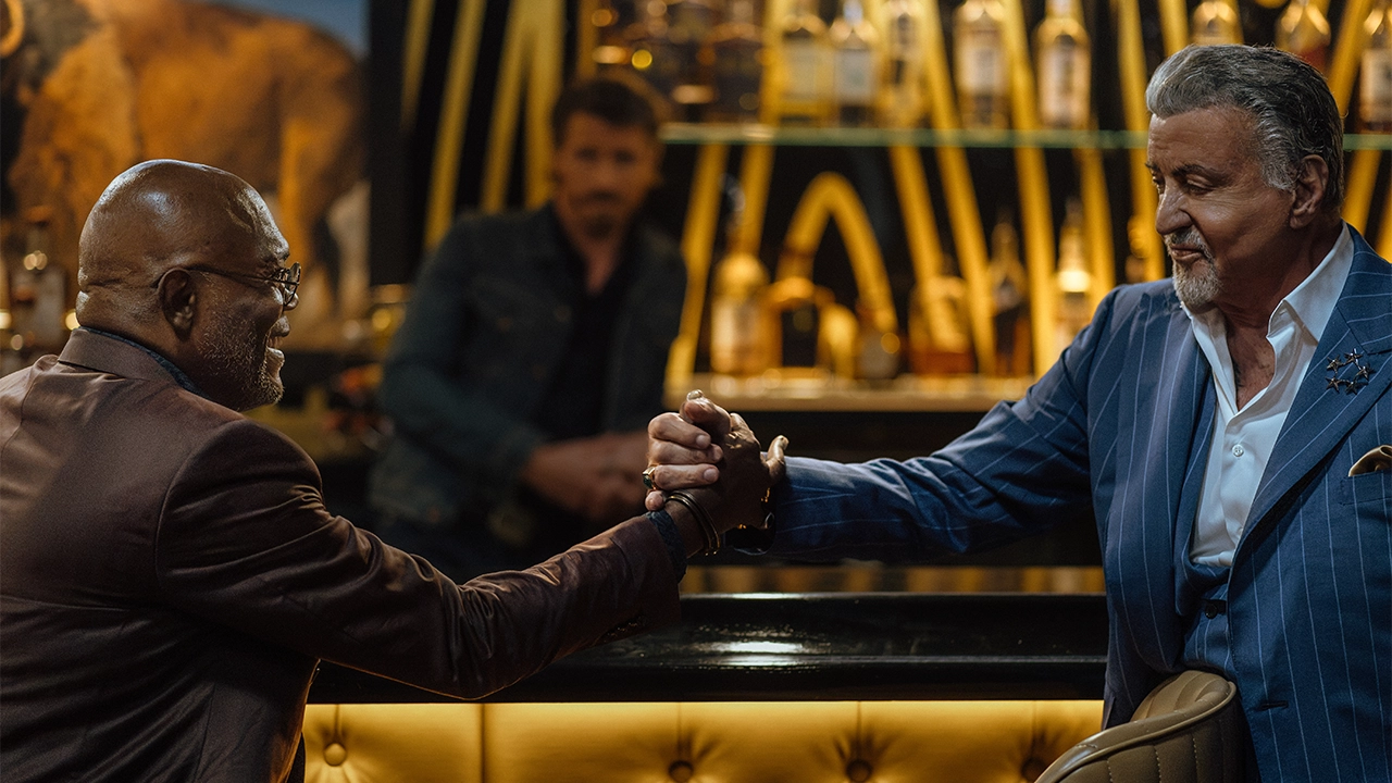 L-R: Samuel L. Jackson as Russell Lee Washington Jr., Garrett Hedlund as Mitch, and Sylvester Stallone as Dwight Manfredi in Frisco King, episode 1, season 1, streaming on Paramount+, 2026. Photo Credit: Steve Swisher/Paramount+