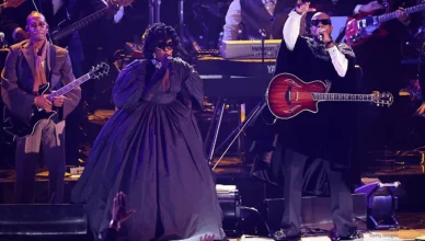 Raphael Saadiq joined former Fugees artists Lauryn Hill and Wyclef Jean for a tribute performance of “Killing Me Softly” at the 68th Annual Grammy Awards Sunday, Feb. 1, 2026. (Credit: Christopher Polk/Getty Images for the Recording Academy).