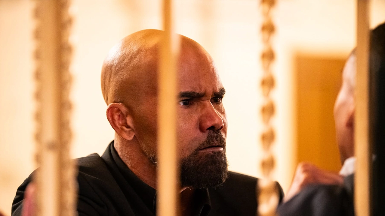 SWAT Exiles Showdown between Malik and Hondo (Credit: Starz)